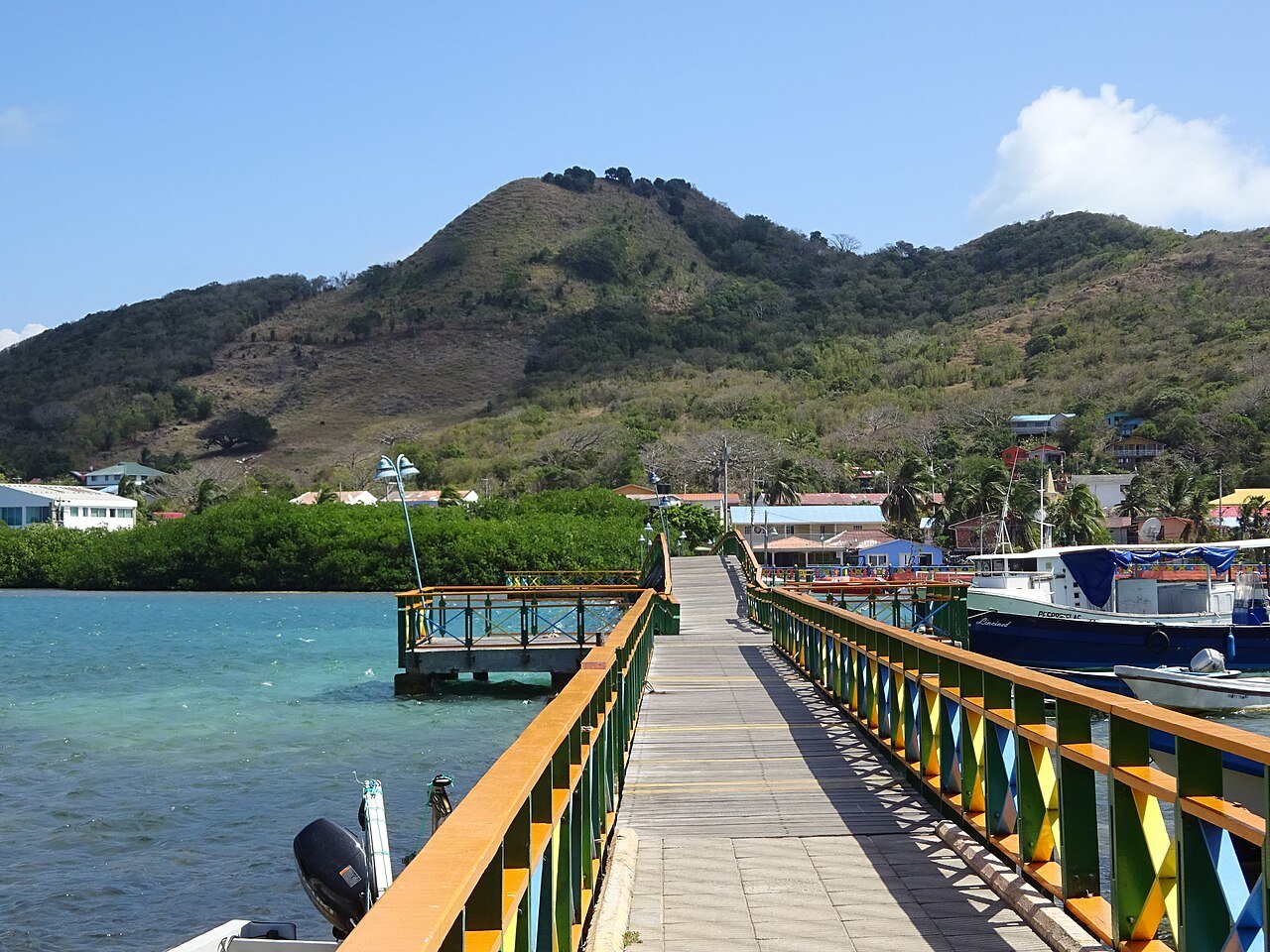 Puente Los Enamorados — Providencia y Santa Catalina